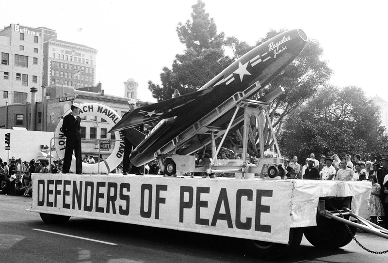 Illustration for article titled In Cold War LA, Nuclear Missiles Starred in Veterans Day Parades